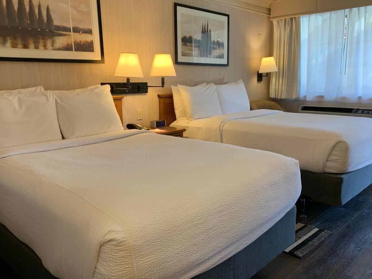 Coachman Inn Oak Harbor Esterno foto