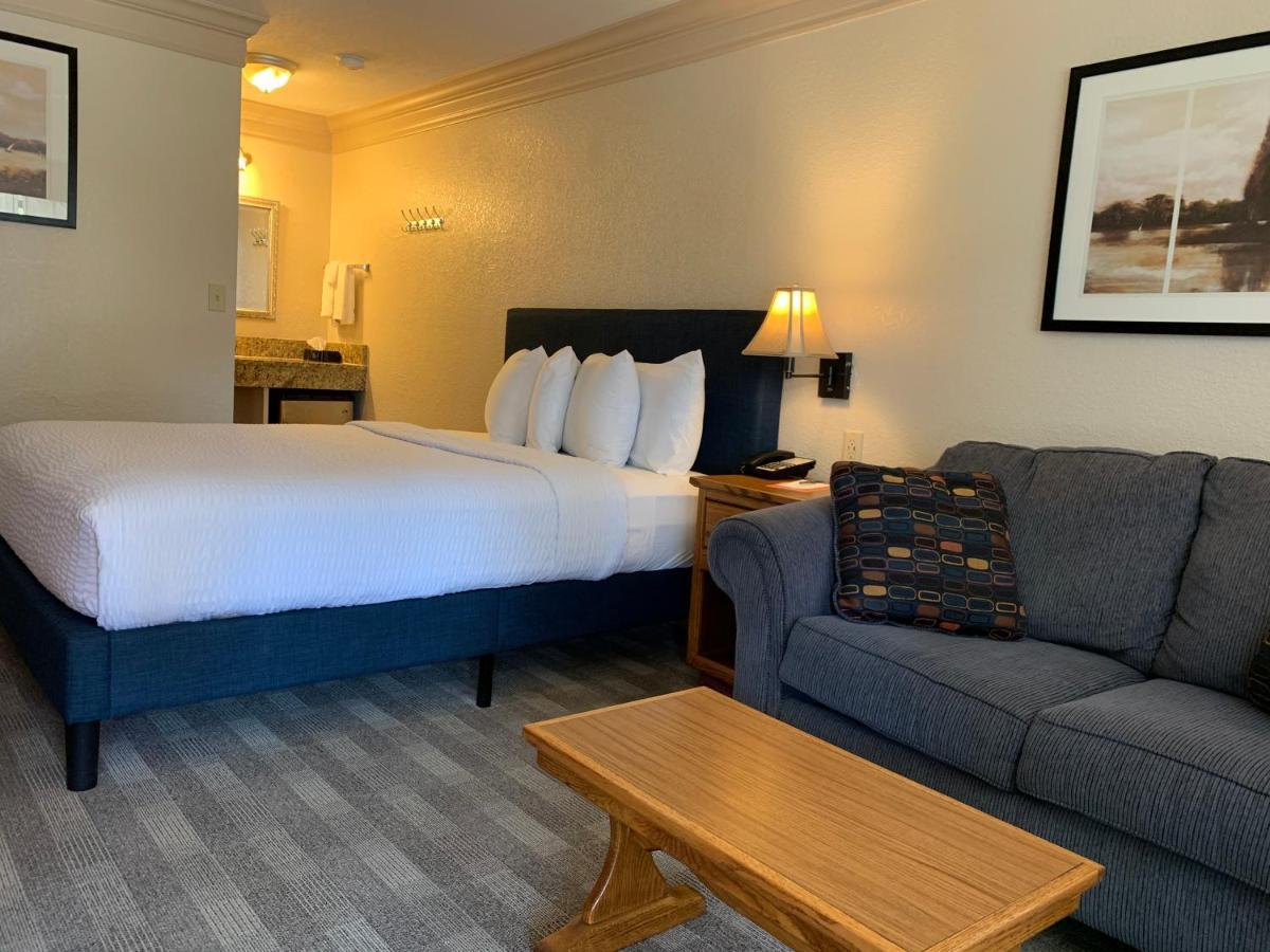 Coachman Inn Oak Harbor Esterno foto