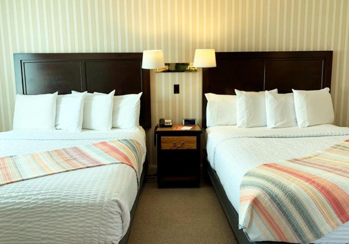 Coachman Inn Oak Harbor Esterno foto