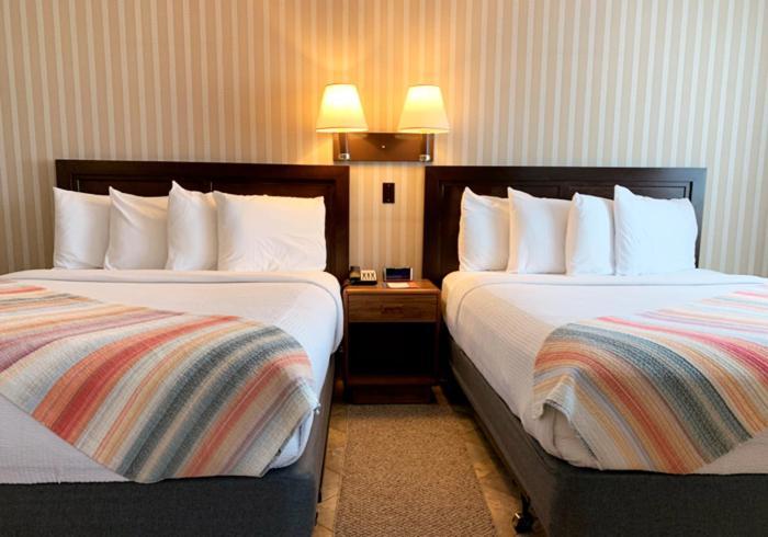 Coachman Inn Oak Harbor Esterno foto