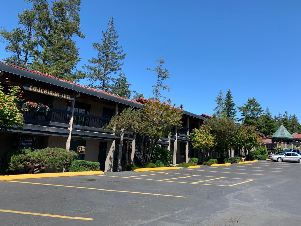 Coachman Inn Oak Harbor Esterno foto