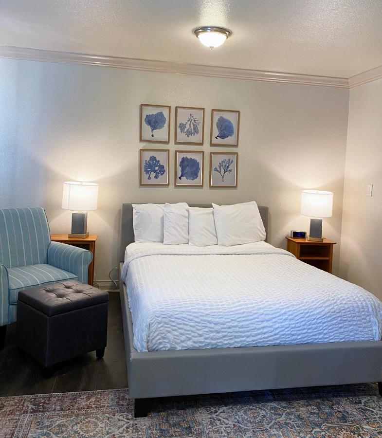 Coachman Inn Oak Harbor Esterno foto