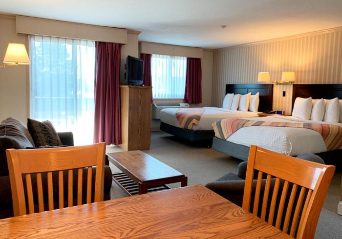 Coachman Inn Oak Harbor Esterno foto