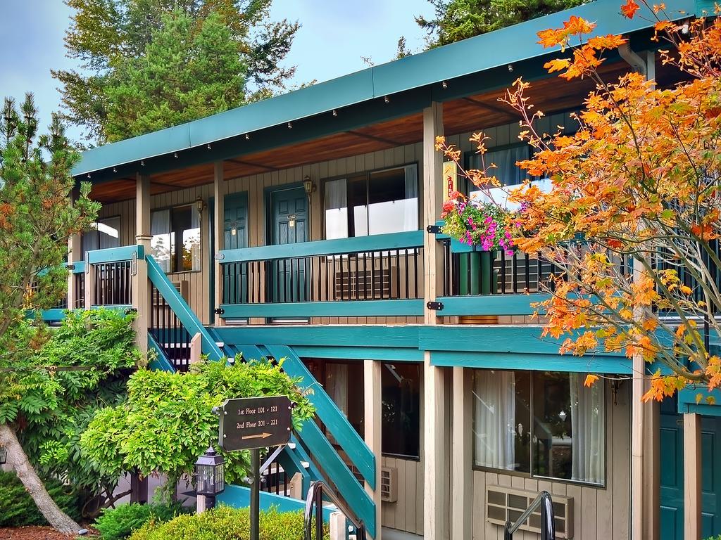 Coachman Inn Oak Harbor Esterno foto